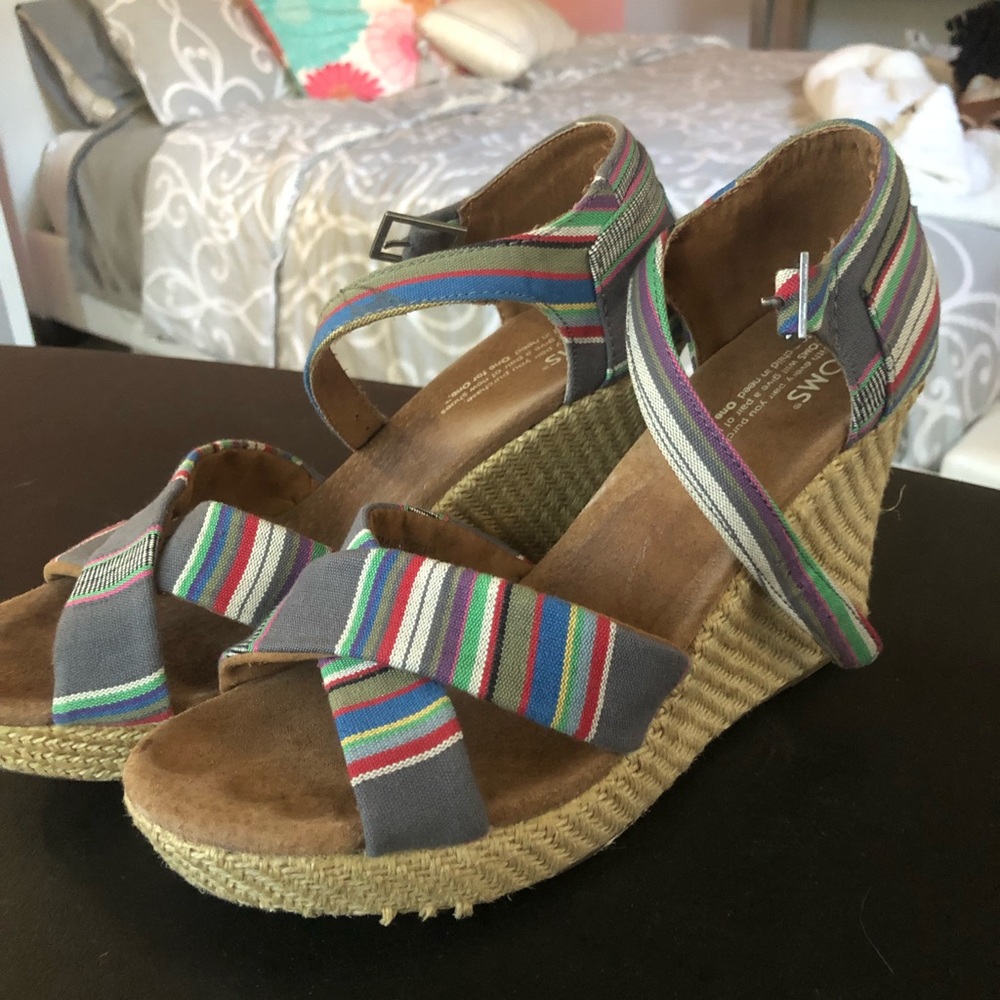 sandals